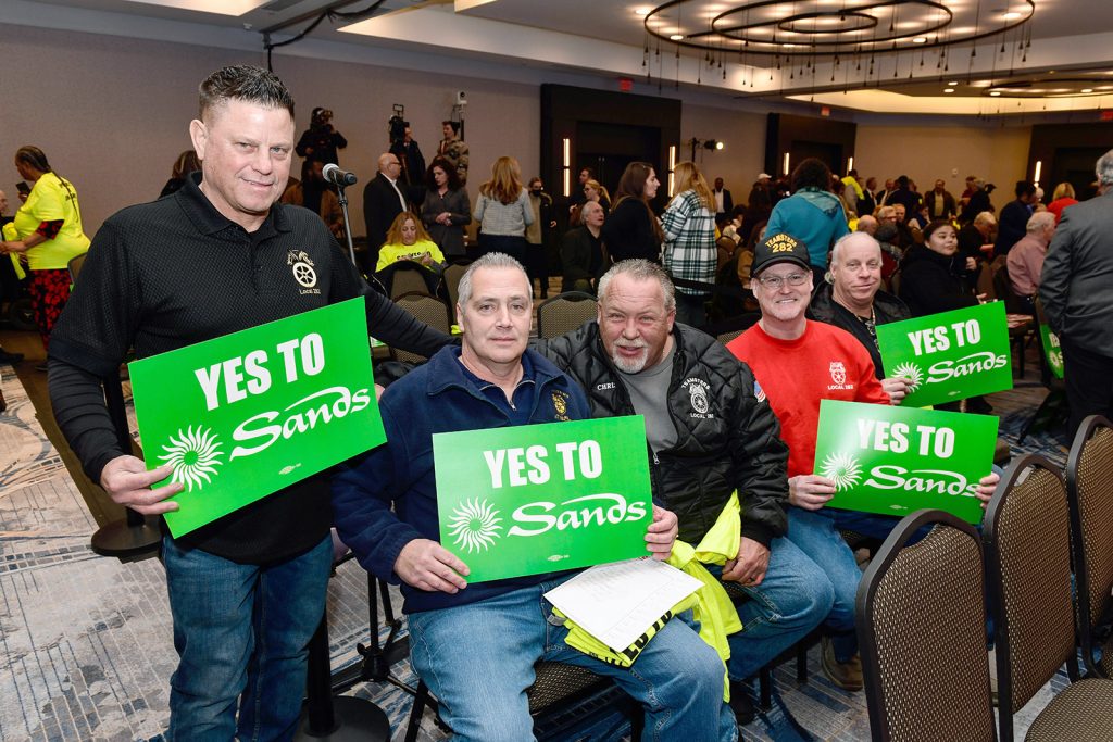 Sands New York supporters at public hearing.